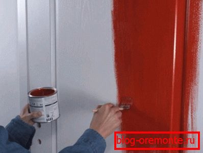 Желаем покраску двери