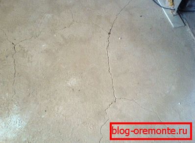 Пример трещин в бетонном полу